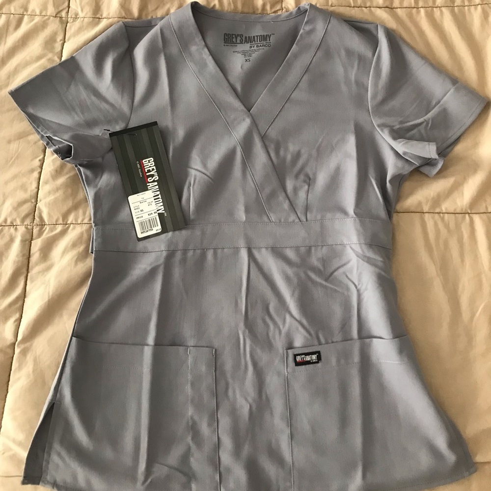 Grey’s Anatomy XSM Scrub Top
